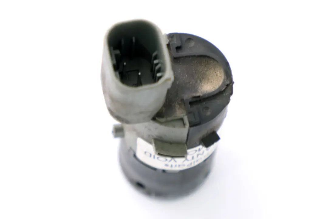 PDC Sensor De aparcamiento ultrasonico Silbergrau Gris Plata A08 para BMW E60 con número de pieza 2687921 BMW E60 PDC Sensor De aparcamiento ultrasonico Silbergrau Gris Plata A08 - SKU 2687921-SBG - Número de pieza 2687921