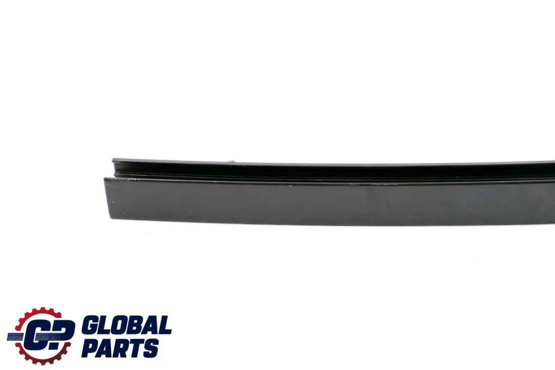 Blende Fensterführungssteg Links Glanzschwarz für BMW 3 er E46 Limousine mit Teilenummer 2695287 BMW 3 er E46 Limousine Blende Fensterführungssteg Links Glanzschwarz - SKU 2695287 - Teilenummer 2695287