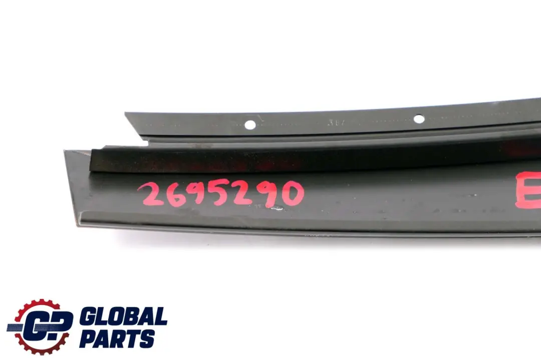 Blende Fensterrahmen Tür Hinten Rechts Glanzschwarz für BMW 3 er E46 mit Teilenummer 2695290 BMW 3 er E46 Blende Fensterrahmen Tür Hinten Rechts Glanzschwarz - SKU 2695290 - Teilenummer 2695290