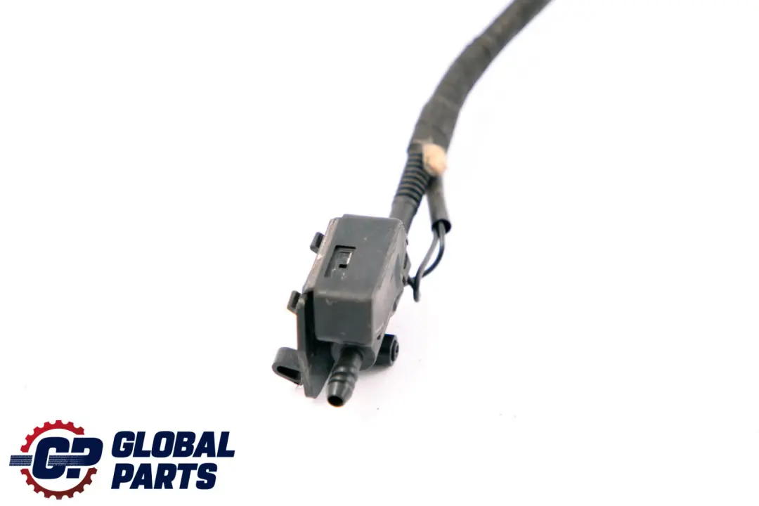 Nozzle Chain Windscreen Washer System to BMW X1 Series F48 with Part number 2708097 BMW X1 Series F48 Nozzle Chain Windscreen Washer System - SKU 2708097 - Part number 2708097