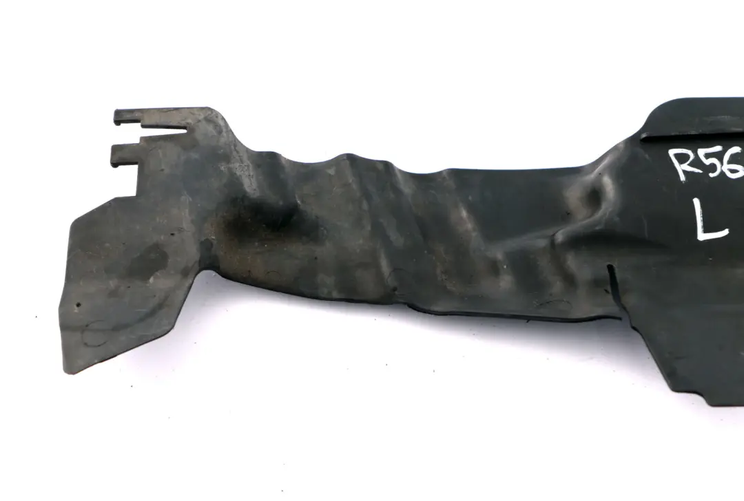 Tapa Conducto Aire Delantero Izquierda para Mini Cooper One R55 R56 con número de pieza 2751281 Mini Cooper One R55 R56 Tapa Conducto Aire Delantero Izquierda - SKU 2751281 - Número de pieza 2751281