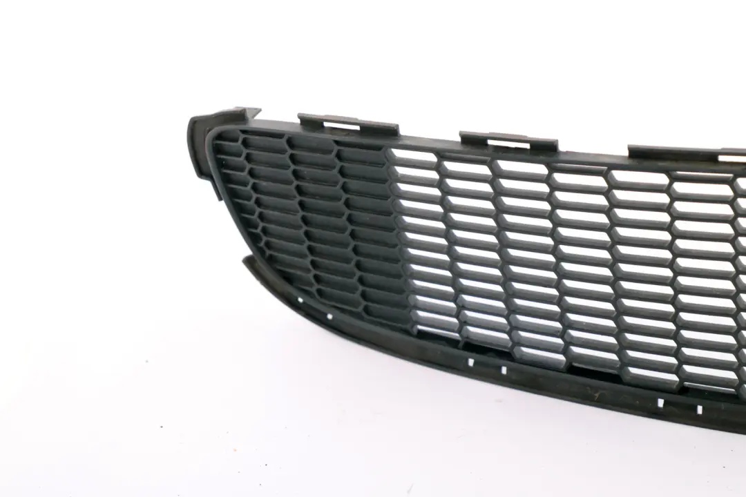 Griglia Ornamentale Inferiore Paraurti Anteriore per Mini Cooper S R55 R56 R57 con numero di parte 2751286 Mini Cooper S R55 R56 R57 Griglia Ornamentale Inferiore Paraurti Anteriore - SKU 2751286 - Numero di parte 2751286