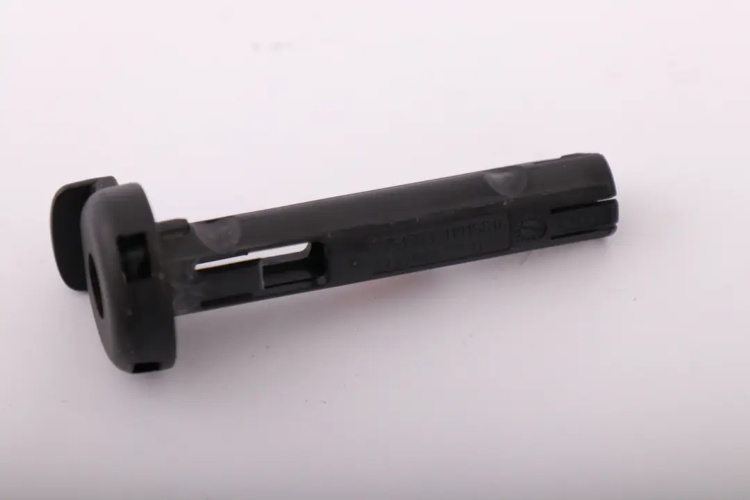 Guia Reposacabezas Asiento Delantero Negro para Mini R56 R58 R59 R60 R61 con número de pieza 2751383 Mini R56 R58 R59 R60 R61 Guia Reposacabezas Asiento Delantero Negro - SKU 2751383 - Número de pieza 2751383