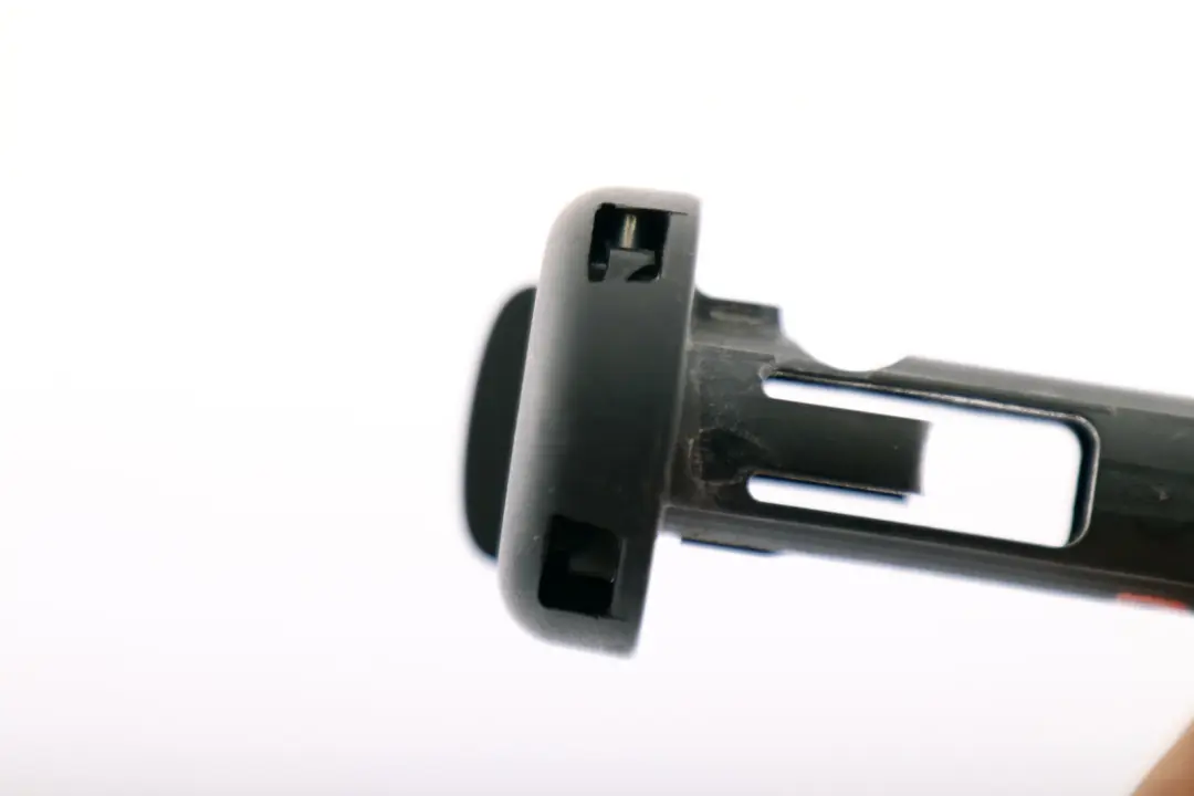 Guida Poggiatesta Sedile Anteriore Nero per Mini Cooper R56 R58 R59 R60 R61 con numero di parte 2751383 Mini Cooper R56 R58 R59 R60 R61 Guida Poggiatesta Sedile Anteriore Nero - SKU 2751383 - Numero di parte 2751383