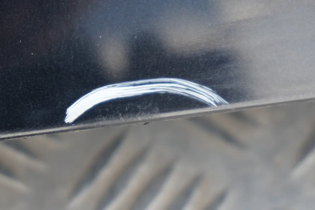 Klapa tylna Astro Black A25 do MINI Cooper R56 o numerze 2752015 MINI Cooper R56 Klapa tylna Astro Black A25 - SKU 2752015-ASB14 - Numer Części 2752015