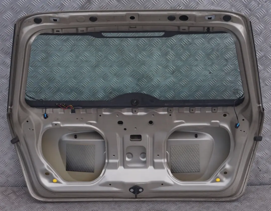 R56N LCi Trunk lid Tailgate Boot Lid Sparkling Silver to BMW MINI Cooper 2 R56 with Part number 2752015 BMW MINI Cooper 2 R56 R56N LCi Trunk lid Tailgate Boot Lid Sparkling Silver - SKU 2752015-SS2 - Part number 2752015