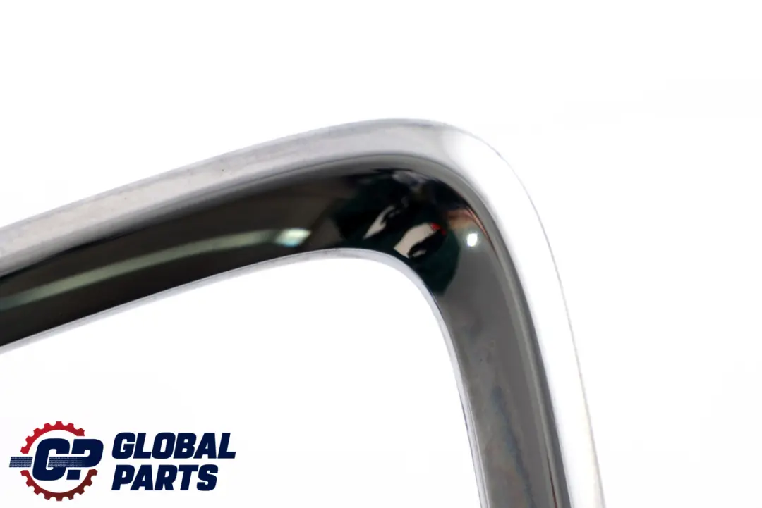 Mini Cooper R56 R55 R57 R58 Tail Light Finisher Left Rear Chrome - SKU 2752243 - Número de pieza 2752243