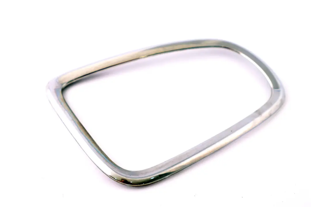 Finition De Feu Arrière Droit Chrome pour Mini R56 R55 R57 à propos du numéro de pièce 2752244 Mini R56 R55 R57 Finition De Feu Arrière Droit Chrome - SKU 2752244 - Numéro de pièce 2752244