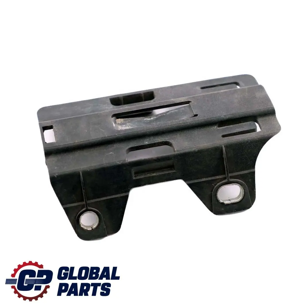 Uchwyt anteny do Mini Cooper R56 R57 o numerze 2752520 Mini Cooper R56 R57 Uchwyt anteny - SKU 2752520 - Numer Części 2752520