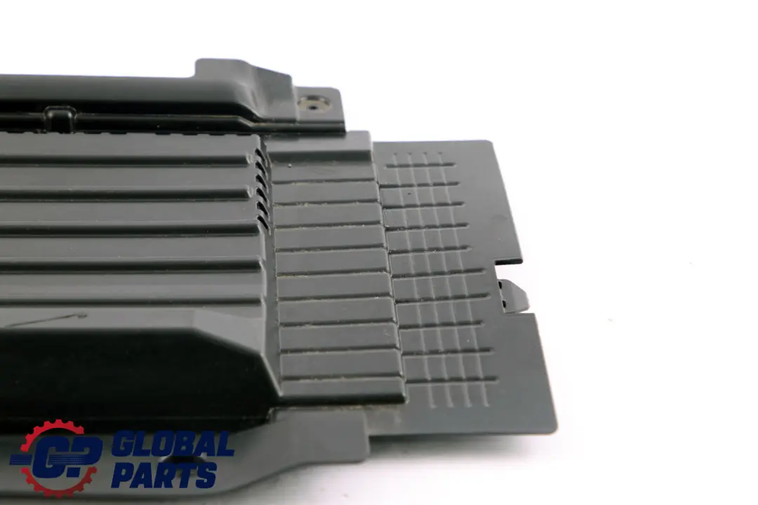 Tapa Caja Multifuncion Derecha para Mini Cooper One R56 con número de pieza 2752524 Mini Cooper One R56 Tapa Caja Multifuncion Derecha - SKU 2752524 - Número de pieza 2752524