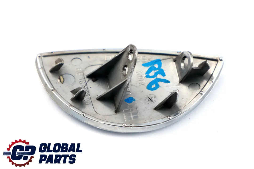 Frontstoßstange rechts Scheinwerferdüsenabdeckung für BMW Mini Cooper R55 R56 mit Teilenummer 2752560 BMW Mini Cooper R55 R56 Frontstoßstange rechts Scheinwerferdüsenabdeckung - SKU 2752560 - Teilenummer 2752560