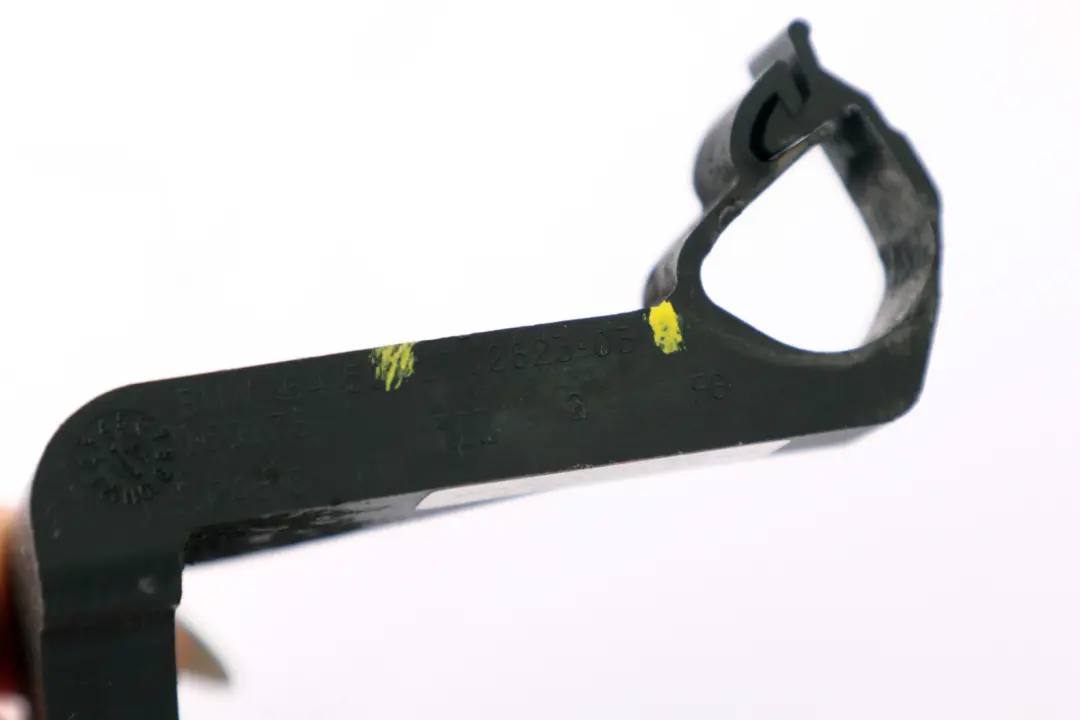 Support Montage Tuyau D'aspiration Climatisation pour Mini Cooper R55 R56 à propos du numéro de pièce 2752623 Mini Cooper R55 R56 Support Montage Tuyau D'aspiration Climatisation - SKU 2752623 - Numéro de pièce 2752623