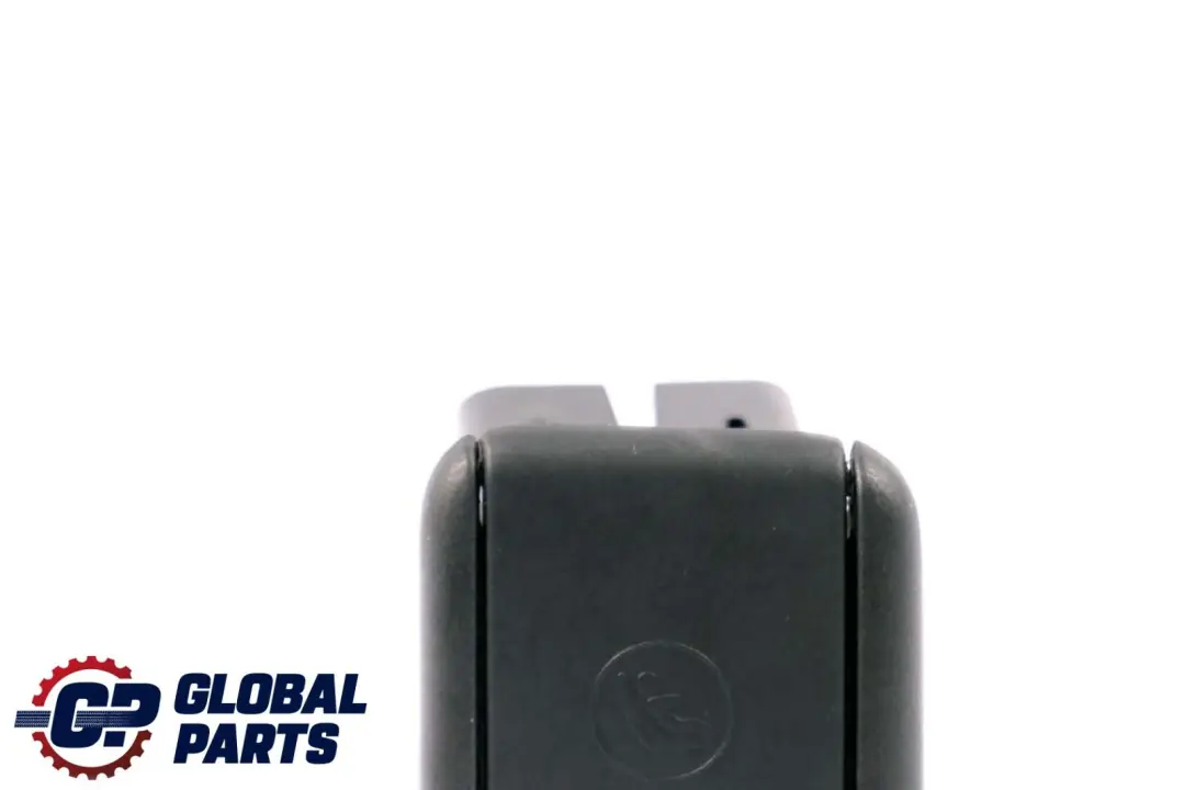 Zaślepka Osłona Isofix Lewa do Mini R55 R56 o numerze 2752701 Mini R55 R56 Zaślepka Osłona Isofix Lewa - SKU 2752701 - Numer Części 2752701