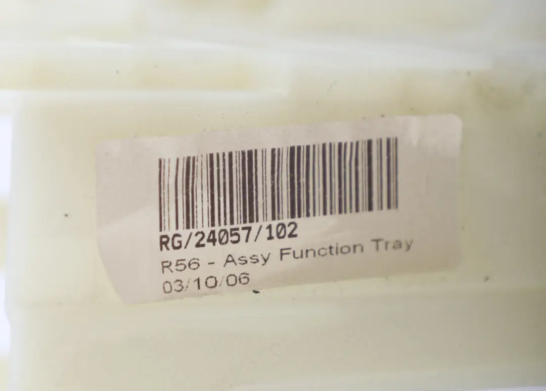 Modulträger Mittelkonsole Radio Rahmenhalterung für Mini R55 R56 R57 mit Teilenummer 2752777 Mini R55 R56 R57 Modulträger Mittelkonsole Radio Rahmenhalterung - SKU 2752777-1 - Teilenummer 2752777