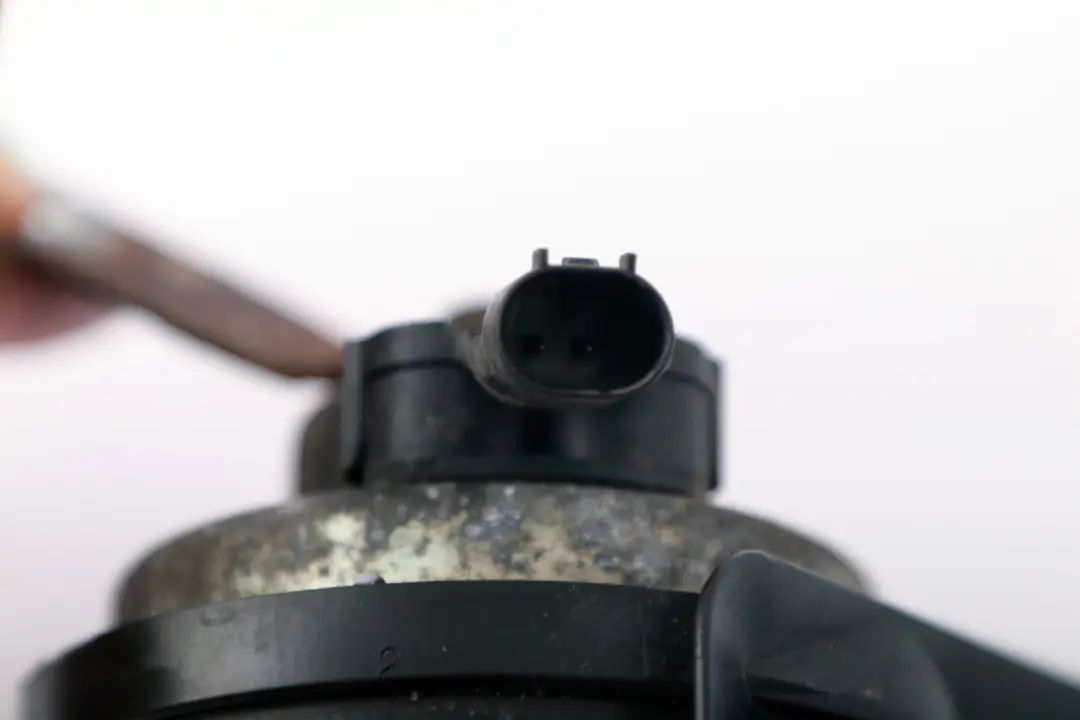 Syrena Alarmu Klakson Wysokotonowy do MINI R56 R57 o numerze 2753033 MINI R56 R57 Syrena Alarmu Klakson Wysokotonowy - SKU 2753033 - Numer Części 2753033