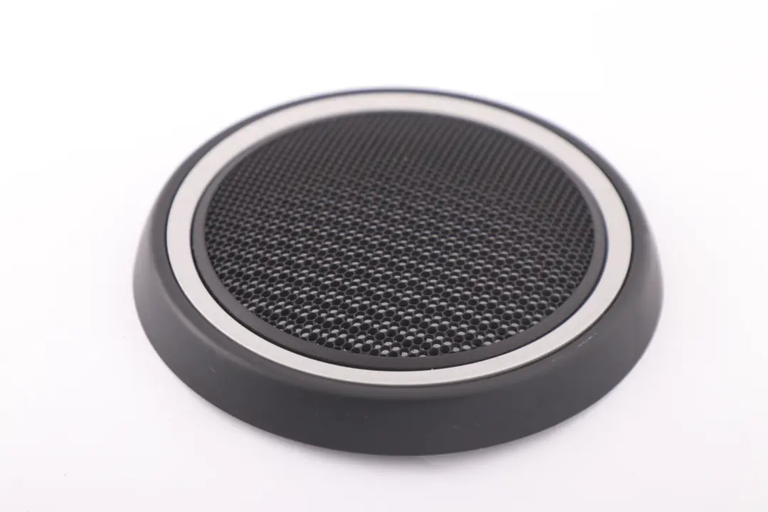 Tapa Tarjeta Puerta Altavoz Inferior Izquierda Derecha Plata para Mini R55 R56 R57 con número de pieza 2753270 Mini R55 R56 R57 Tapa Tarjeta Puerta Altavoz Inferior Izquierda Derecha Plata - SKU 2753270 - Número de pieza 2753270