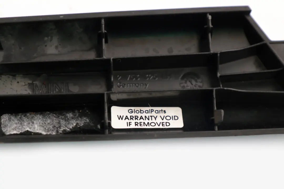 Embellecedor Manilla Interior Puerta Izquierda Negro Mate para Mini Coope R56 LCI con número de pieza 2753325 Mini Coope R56 LCI Embellecedor Manilla Interior Puerta Izquierda Negro Mate - SKU 2753325 - Número de pieza 2753325