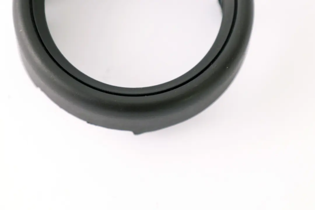 Tapa interior abrepuertas derecha CARBONO NEGRO para Mini Cooper R55 R56 R57 LCI con número de pieza 51412753336 Mini Cooper R55 R56 R57 LCI Tapa interior abrepuertas derecha CARBONO NEGRO - SKU 2753336 - Número de pieza 51412753336