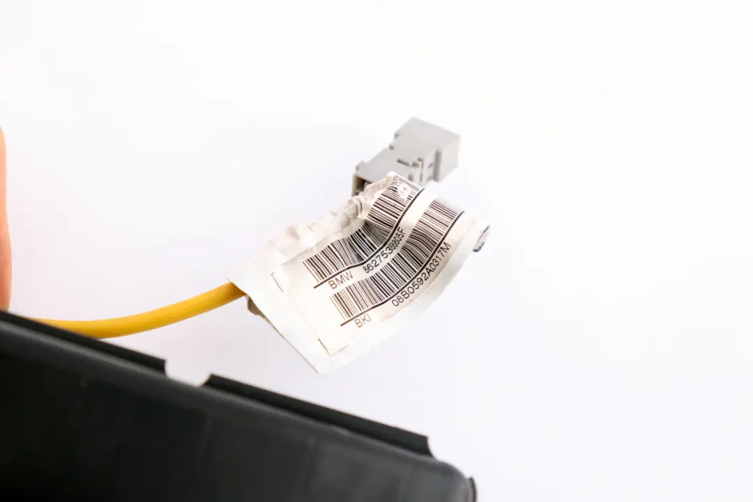 Front Seat Side Air Module Right O/S to Mini Cooper One R55 R56 R57 with Part number 2753588 Mini Cooper One R55 R56 R57 Front Seat Side Air Module Right O/S - SKU 2753588 - Part number 2753588