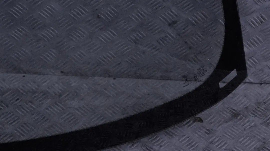 Windscreen Windshield Front Window Glass to Mini Cooper One R50 R52 R53 R55 R56 with Part number 2753978 Mini Cooper One R50 R52 R53 R55 R56 Windscreen Windshield Front Window Glass - SKU 2753978 - Part number 2753978