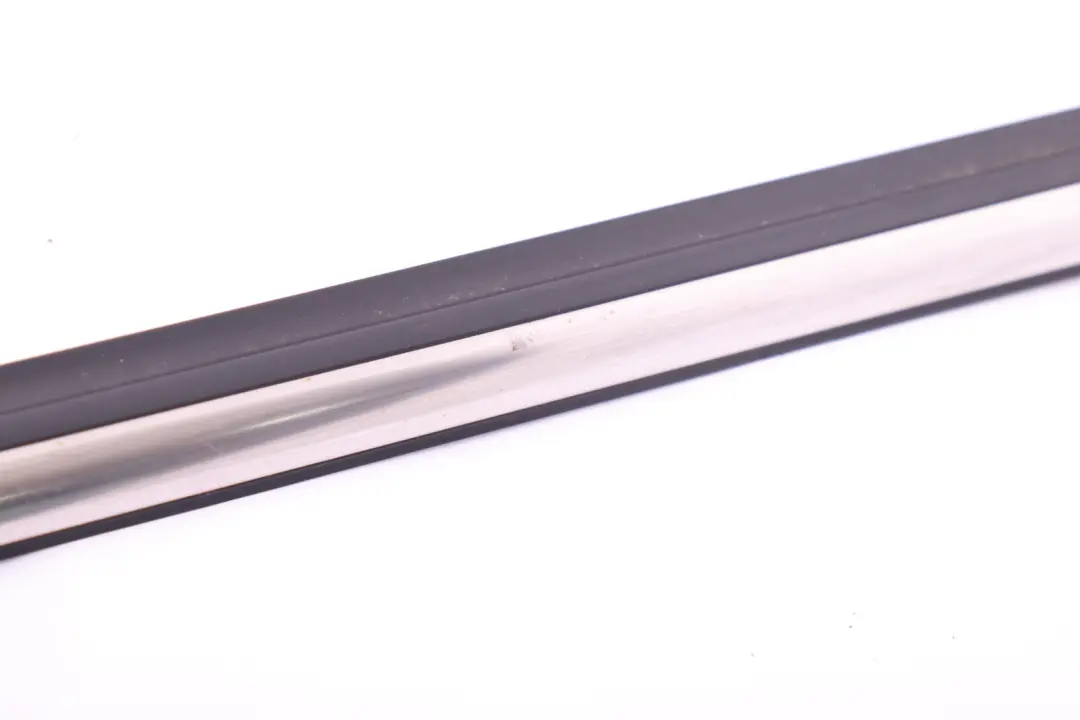 Mini Clubman R55 Trasera Derecha O / S Moldura Panel Lateral Recorte Tira Cromo - SKU 2754070 - Número de pieza 7167220