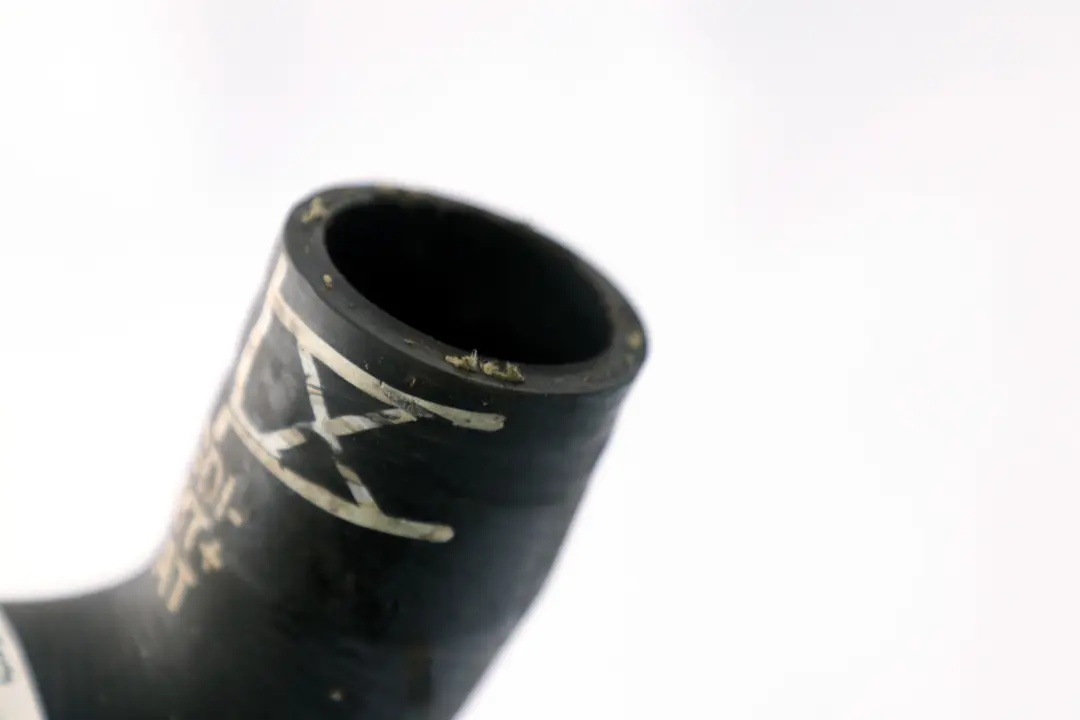 Tuyau de Fluide de Refroidissement pour Mini Clubman Cooper S R55 R56 R57 R58 à propos du numéro de pièce 2754220 Mini Clubman Cooper S R55 R56 R57 R58 Tuyau de Fluide de Refroidissement - SKU 2754220 - Numéro de pièce 2754220