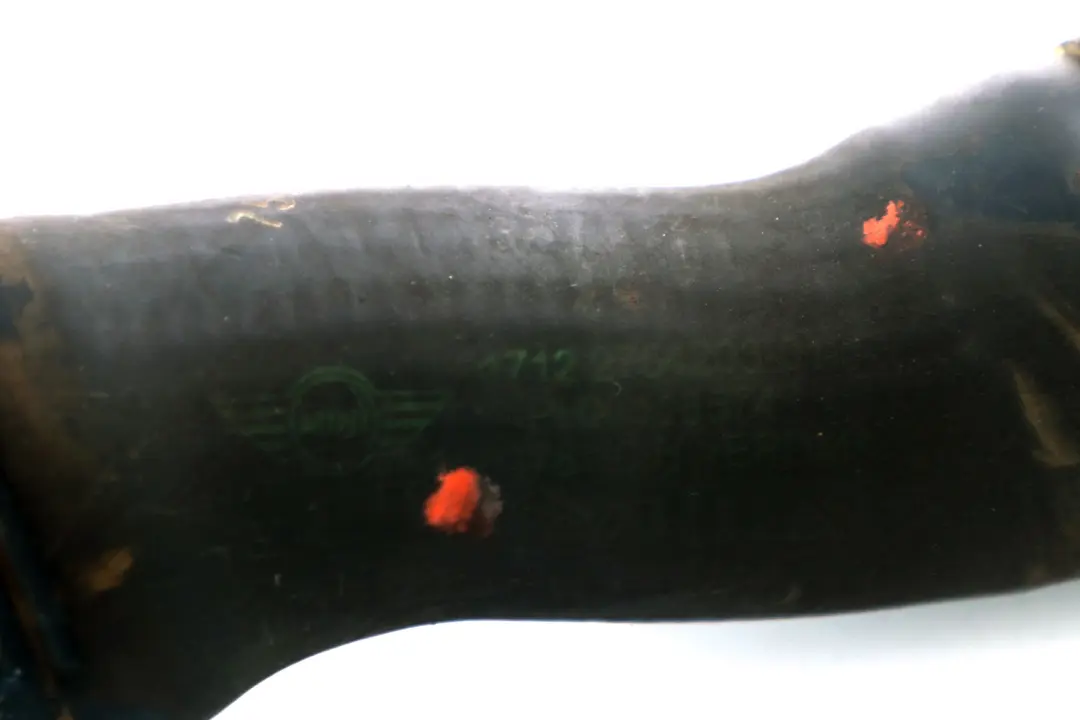 Tubo Raffreddonneto 1712 per Mini Cooper One R55 R56 R57 R58 R59 con numero di parte 17122754221 Mini Cooper One R55 R56 R57 R58 R59 Tubo Raffreddonneto 1712 - SKU 2754221 - Numero di parte 17122754221