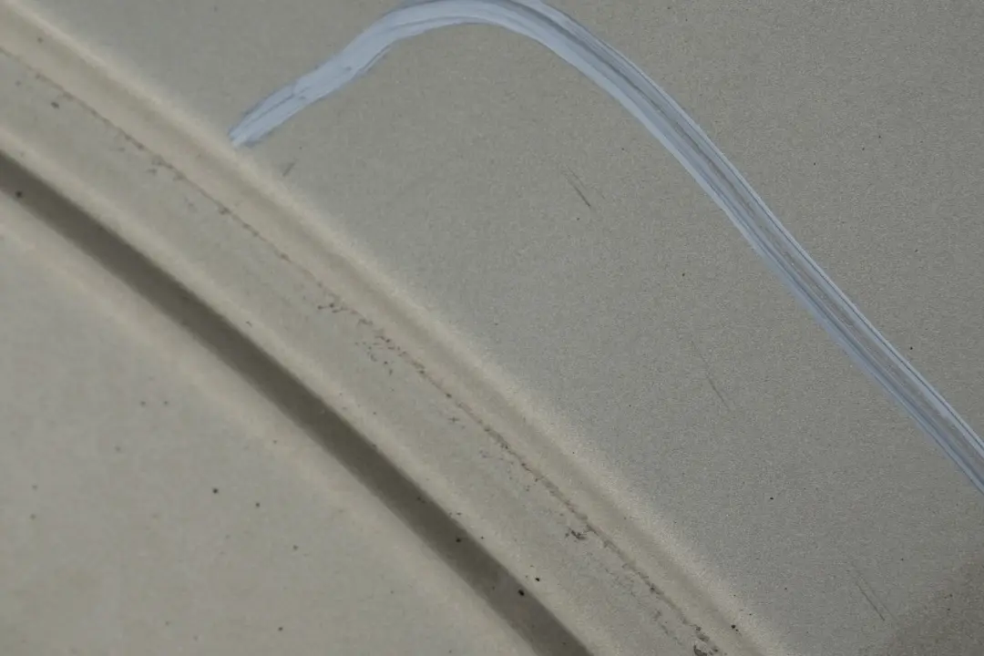 Błotnik lewy Sparkling Silver do MINI Cooper R56 R57 o numerze 2754725 MINI Cooper R56 R57 Błotnik lewy Sparkling Silver - SKU 2754725-SS5 - Numer Części 2754725