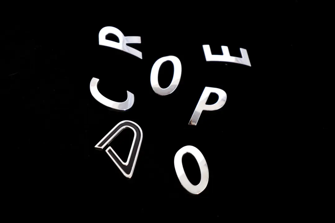 Scritta Cooper Diesel per Mini Cooper D R55 R56 R60 F54 F55 F56 con numero di parte 2754747 Mini Cooper D R55 R56 R60 F54 F55 F56 Scritta Cooper Diesel - SKU 2754747 - Numero di parte 2754747