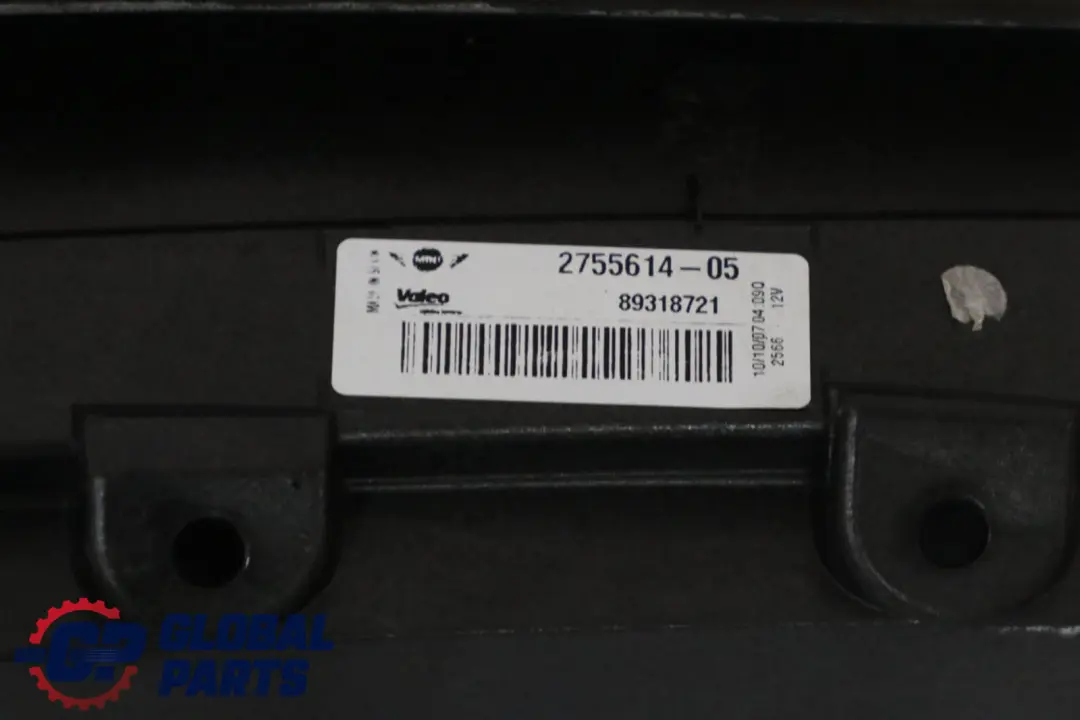 Dritte Bremsleuchte für Mini Clubman R55 mit Teilenummer 2755553 Mini Clubman R55 Dritte Bremsleuchte - SKU 2755553 - Teilenummer 2755553