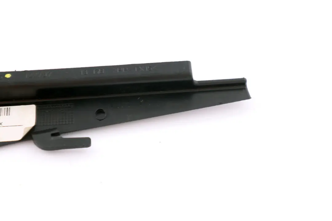 Tapa Salpicadero Izquierda Embellecedor Inferior Negro para Mini R55 R56 LCI con número de pieza 2755585 Mini R55 R56 LCI Tapa Salpicadero Izquierda Embellecedor Inferior Negro - SKU 2755585 - Número de pieza 2755585