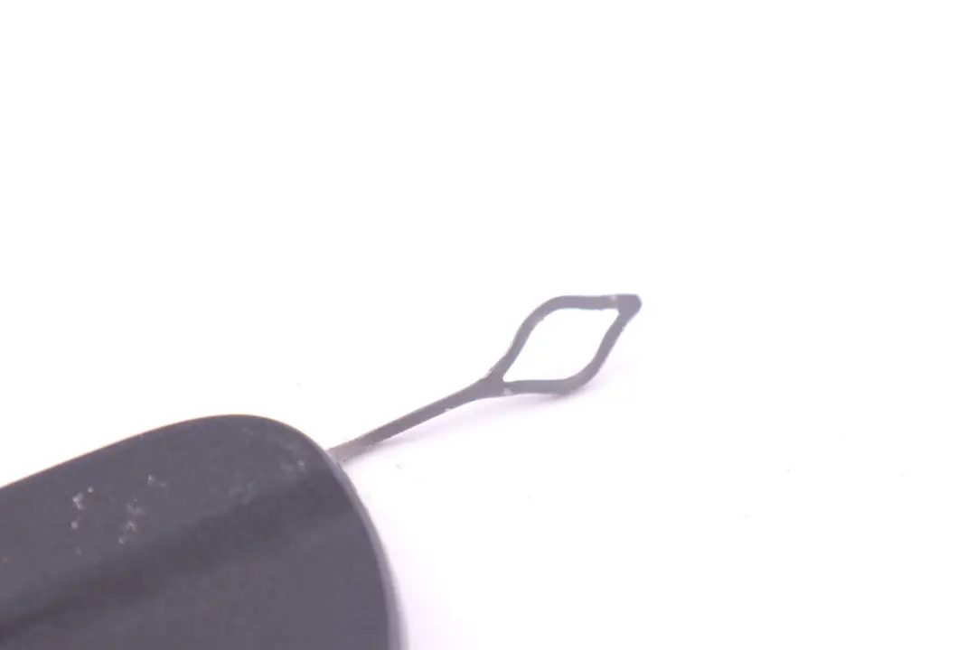 Zaślepka haka zderzaka tył 2751704 do MINI R56 o numerze 2755693 MINI R56 Zaślepka haka zderzaka tył 2751704 - SKU 2755693-ASB - Numer Części 2755693