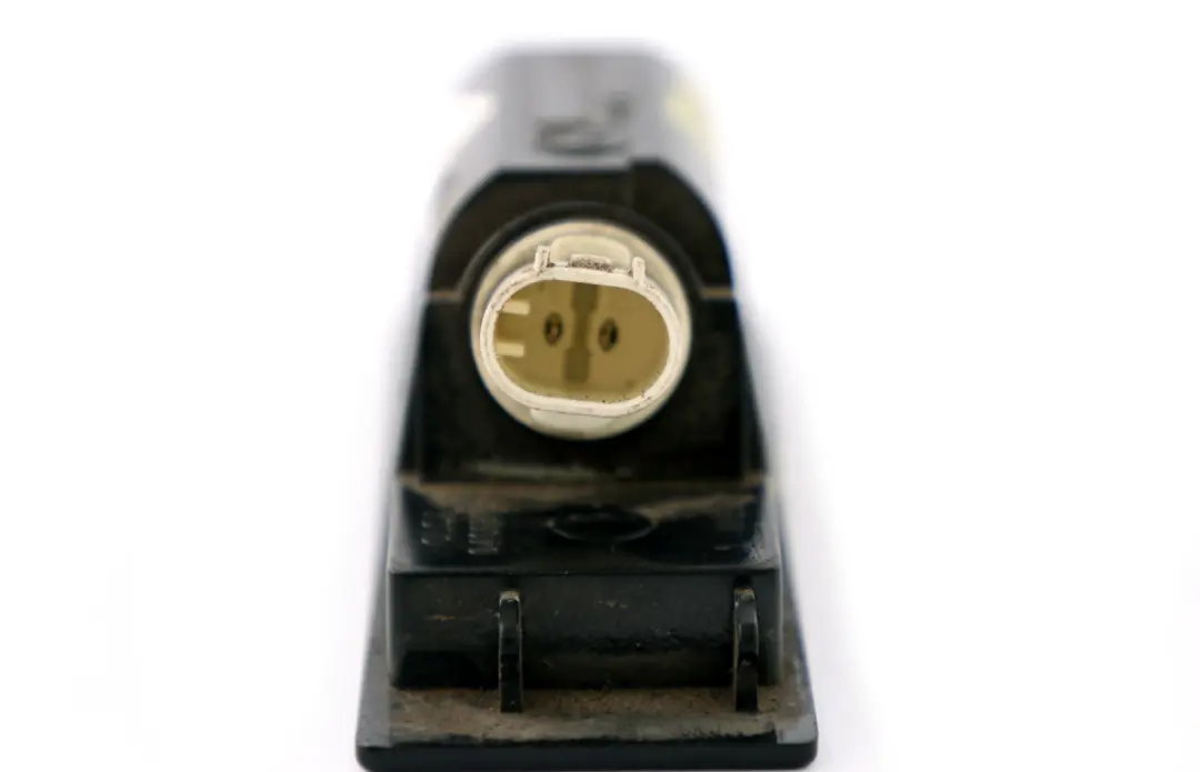 Lampka Tablicy Rejestracyjnej 7118312 do MINI R55 R60 R61 o numerze 2755711 MINI R55 R60 R61 Lampka Tablicy Rejestracyjnej 7118312 - SKU 2755711 - Numer Części 2755711
