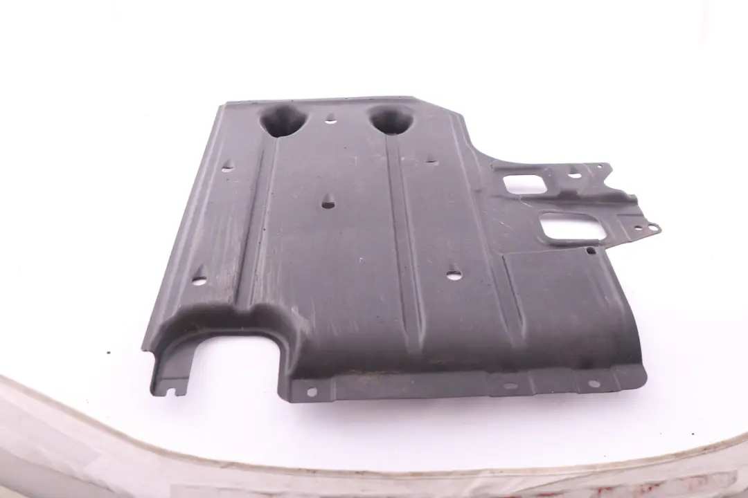 Osłona podwozia prawa tył do MINI Cooper R55 R56 o numerze 2755792 MINI Cooper R55 R56 Osłona podwozia prawa tył - SKU 2755792 - Numer Części 2755792