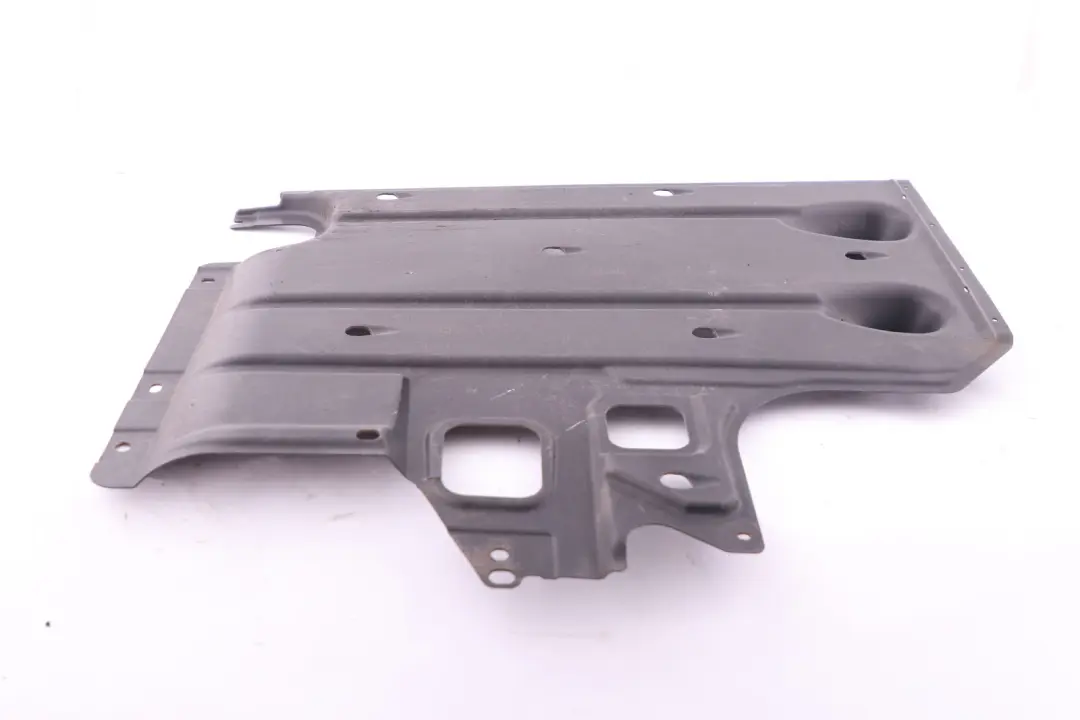 Osłona podwozia prawa tył do MINI Cooper R55 R56 o numerze 2755792 MINI Cooper R55 R56 Osłona podwozia prawa tył - SKU 2755792 - Numer Części 2755792