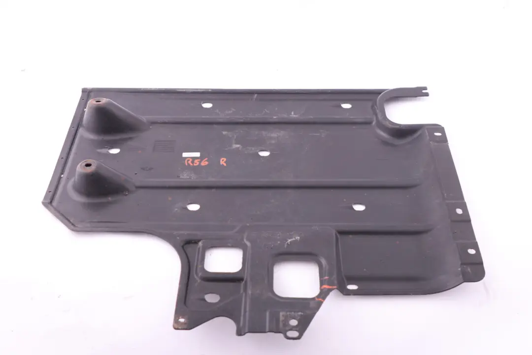 Osłona podwozia prawa tył do MINI Cooper R55 R56 o numerze 2755792 MINI Cooper R55 R56 Osłona podwozia prawa tył - SKU 2755792 - Numer Części 2755792