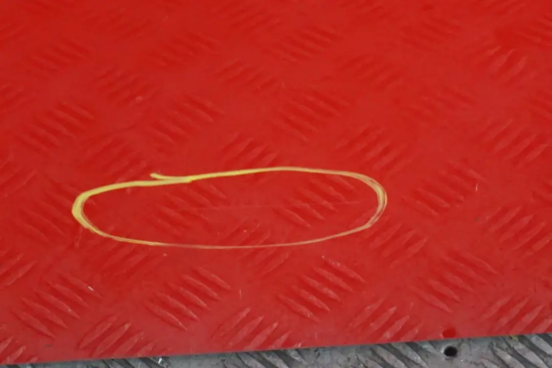 Drzwi lewe Chili Red 851 do MINI Cooper R55 R56 o numerze 2755935 MINI Cooper R55 R56 Drzwi lewe Chili Red 851 - SKU 2755935-CHRED14 - Numer Części 2755935