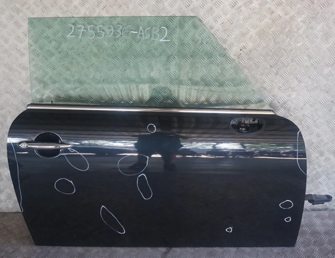 Drzwi prawe Astro Black A25 do MINI Cooper R55 R56 o numerze 2755936 MINI Cooper R55 R56 Drzwi prawe Astro Black A25 - SKU 2755936-ASB2 - Numer Części 2755936