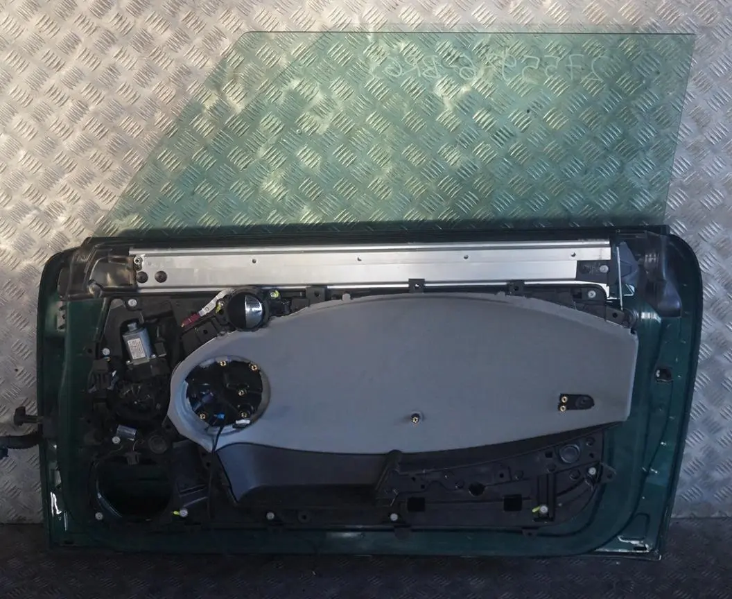 Door Front Right O/S British Racing Green to BMW Mini 3 Cooper R55 R56 R57 R58 R59 with Part number 2755936 BMW Mini 3 Cooper R55 R56 R57 R58 R59 Door Front Right O/S British Racing Green - SKU 2755936-BRG3 - Part number 2755936