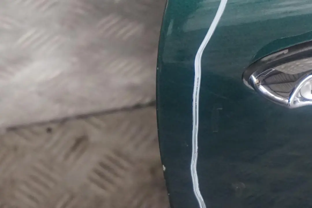 Door front right O/S British Racing Green to BMW MINI Cooper 4 R55 R56 R57 R58 R59 with Part number 2755936 BMW MINI Cooper 4 R55 R56 R57 R58 R59 Door front right O/S British Racing Green - SKU 2755936-BRG5 - Part number 2755936