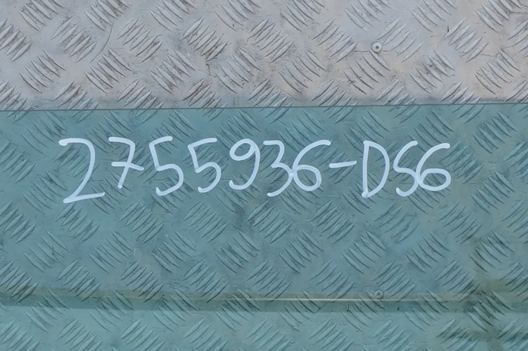 Drzwi prawe dark silver 871 do MINI Cooper R56 o numerze 2755936 MINI Cooper R56 Drzwi prawe dark silver 871 - SKU 2755936-DS6 - Numer Części 2755936