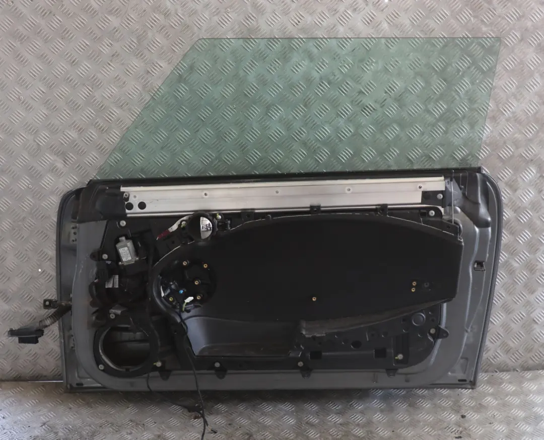 Beifahrer Tür vorne rechts Dark Silber für BMW MINI Cooper R55 R56 R57 R58 R59 7 mit Teilenummer 2755936 BMW MINI Cooper R55 R56 R57 R58 R59 7 Beifahrer Tür vorne rechts Dark Silber - SKU 2755936-DS7 - Teilenummer 2755936