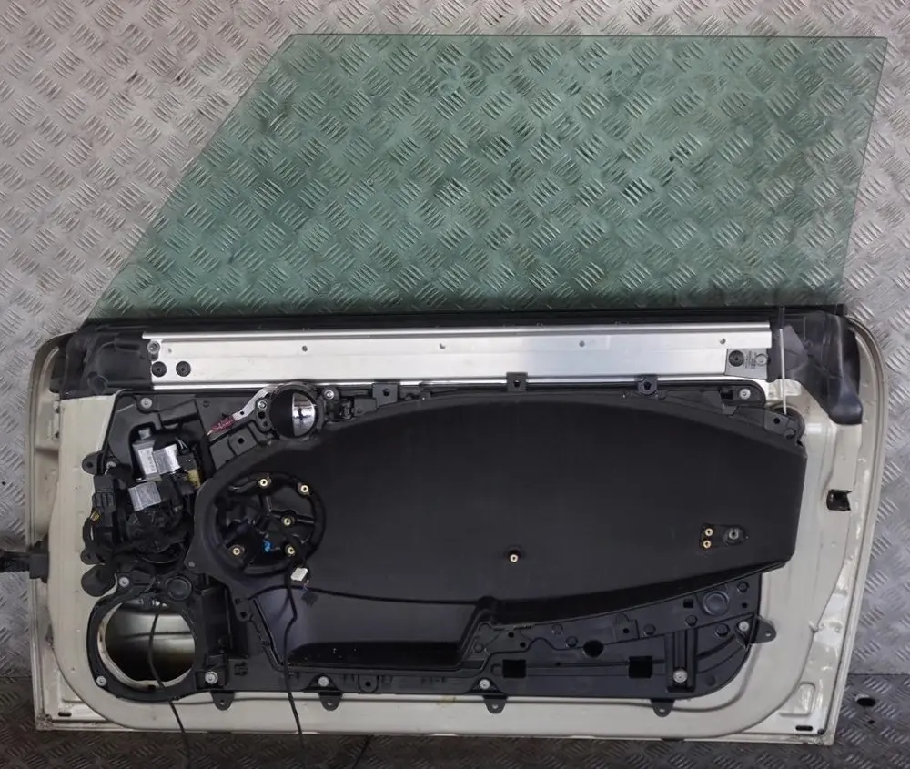 BMW MINI Cooper 6 R55 R56 R57 R58 R59 Door Front Right O/S Sparkling Silver - SKU 2755936-SS6 - Part number 2755936