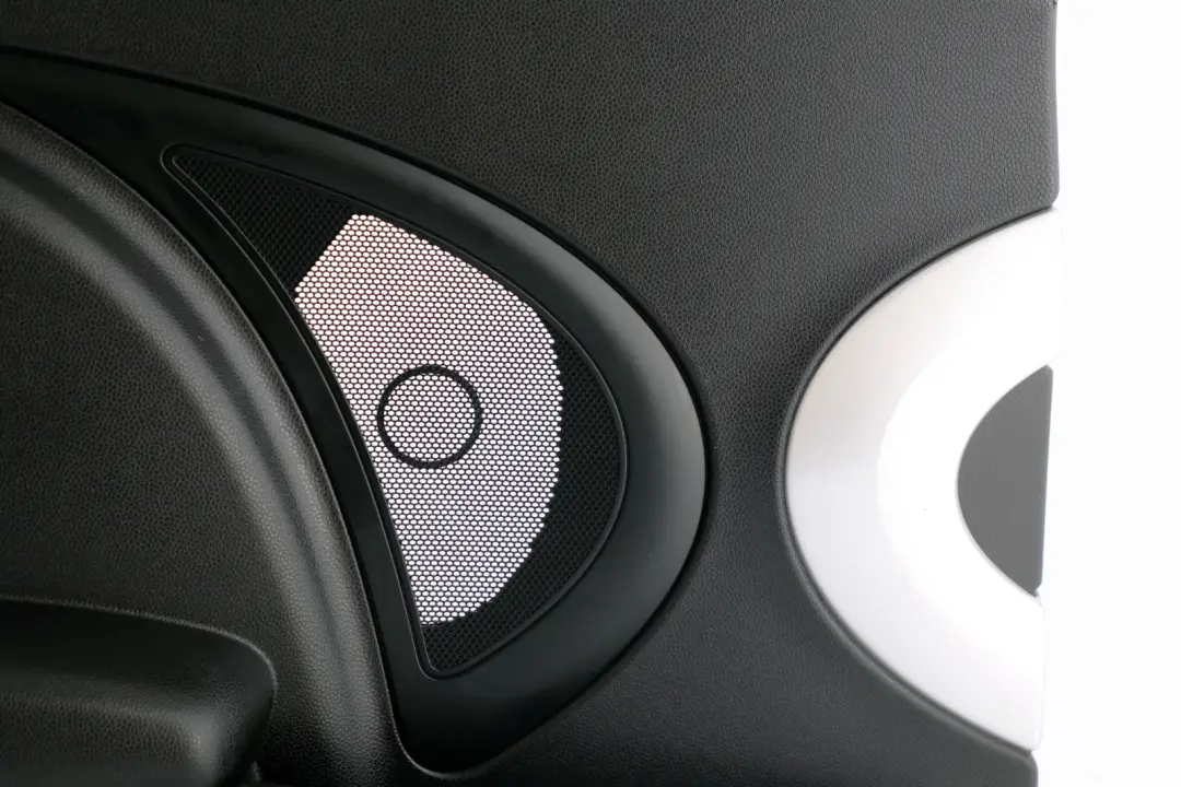 Lateral Interni Bordo Pannello Quarto Rear Left N / NERO per Mini Cooper One R56 con numero di parte 51432756047 Mini Cooper One R56 Lateral Interni Bordo Pannello Quarto Rear Left N / NERO - SKU 2756047-2 - Numero di parte 51432756047