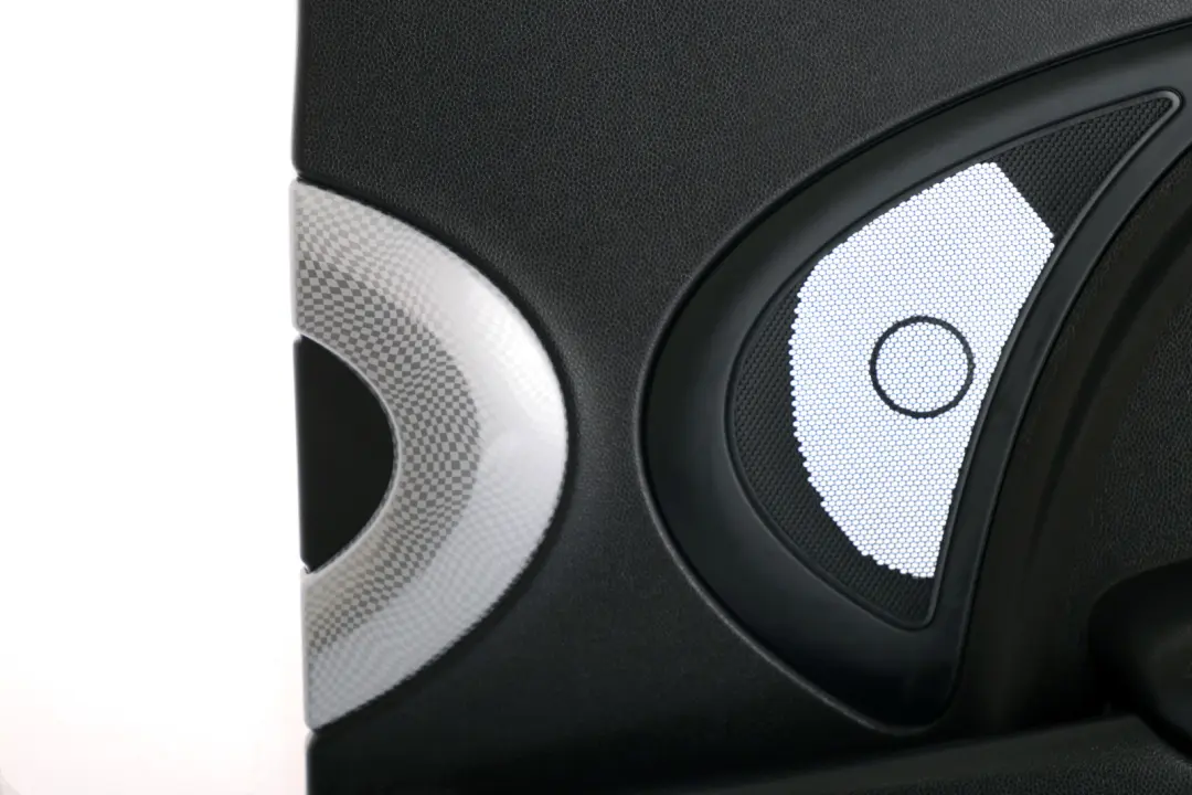 Seitenverkleidung hinten rechts Türverkleidung Schwarz Silber für MINI Cooper R56 mit Teilenummer 51432756048 MINI Cooper R56 Seitenverkleidung hinten rechts Türverkleidung Schwarz Silber - SKU 2756048 - Teilenummer 51432756048