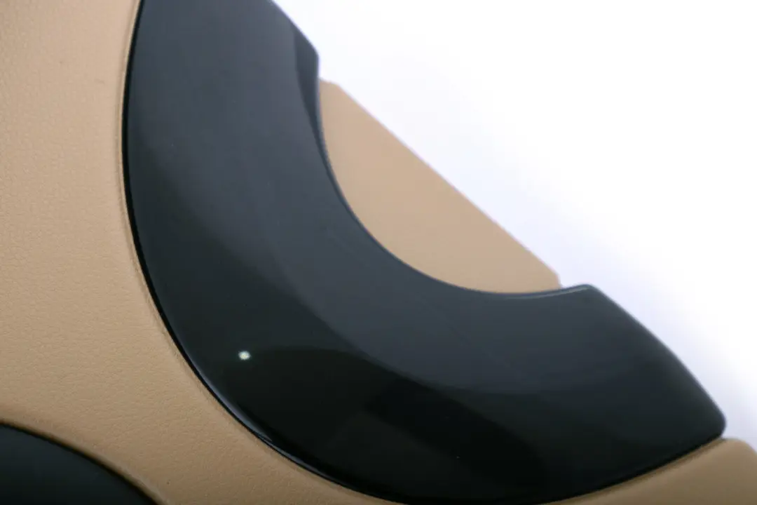 Panneau Garniture Intérieure Arrière Droit Beige pour Mini Cooper One R56 à propos du numéro de pièce 2756052 Mini Cooper One R56 Panneau Garniture Intérieure Arrière Droit Beige - SKU 2756052 - Numéro de pièce 2756052