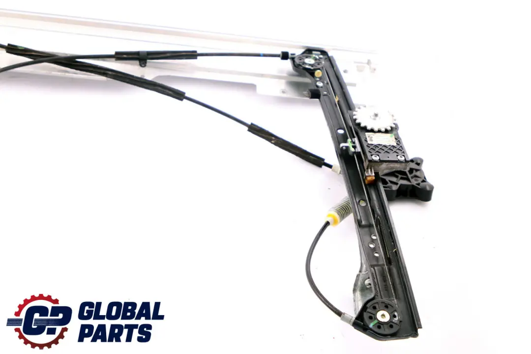 Leve-vitre Moteur Avant Droite pour Mini Cooper R55 R56 R57 One à propos du numéro de pièce 2756084 Mini Cooper R55 R56 R57 One Leve-vitre Moteur Avant Droite - SKU 2756084 - Numéro de pièce 2756084