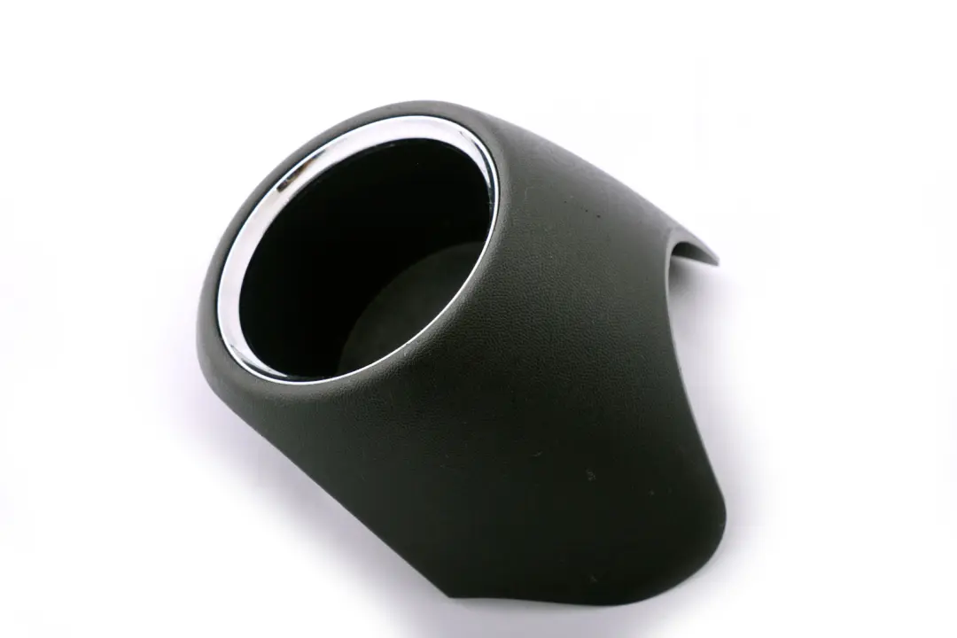 Anillo cromado portavasos trasero para Mini Cooper R56 R57 R58 con número de pieza 7127462 Mini Cooper R56 R57 R58 Anillo cromado portavasos trasero - SKU 2756172 - Número de pieza 7127462