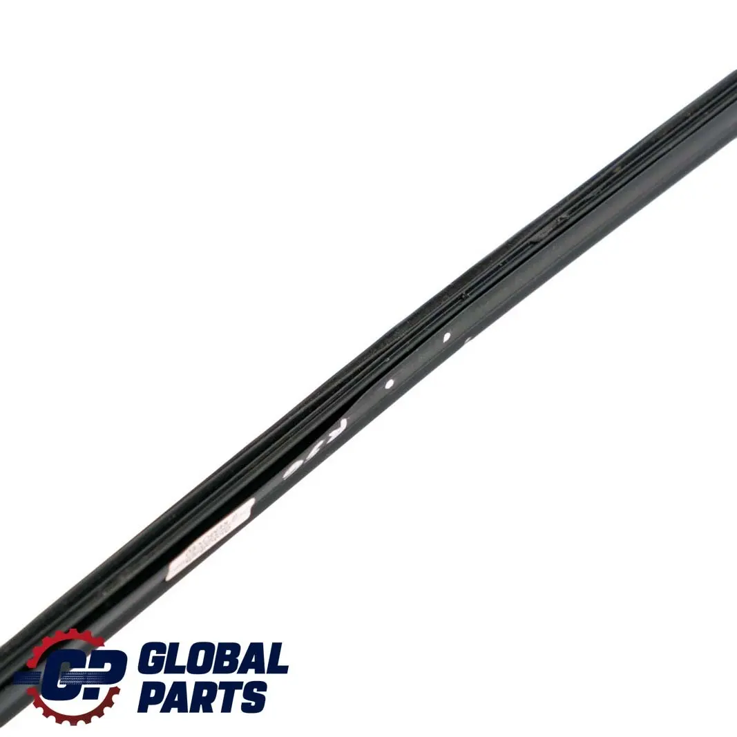 Couvercle de bande de retenue pour capot de cloison pour Mini R55 R56 R57 à propos du numéro de pièce 2756196 Mini R55 R56 R57 Couvercle de bande de retenue pour capot de cloison - SKU 2756196 - Numéro de pièce 2756196