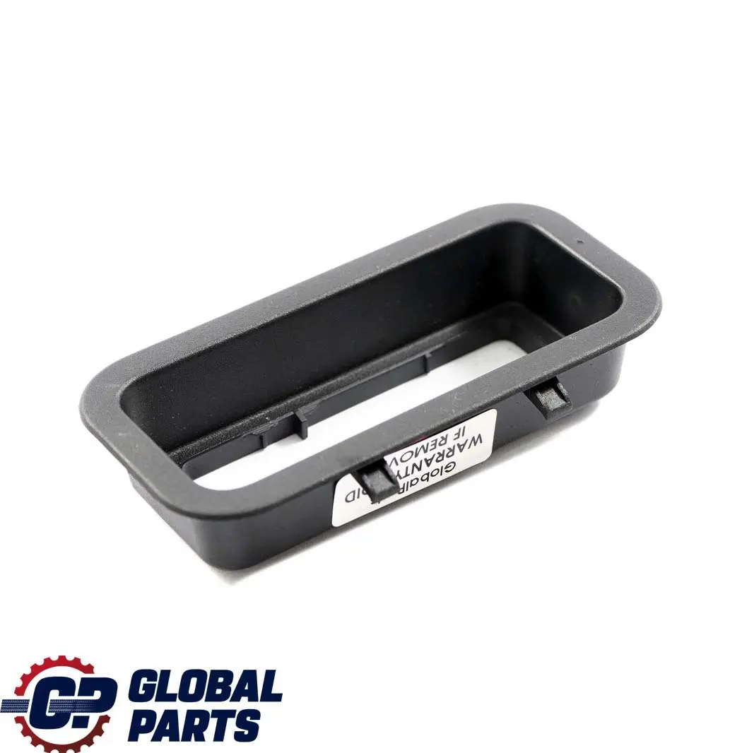 Cadre montage de l'éclairage de la porte arrière gauche droite pour Mini Clubman R55 à propos du numéro de pièce 2756203 Mini Clubman R55 Cadre montage de l'éclairage de la porte arrière gauche droite - SKU 2756203 - Numéro de pièce 2756203